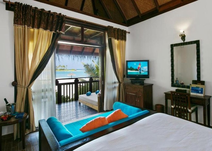 Phòng ngủ tại Sun Siyam Olhuveli Resort hướng biển