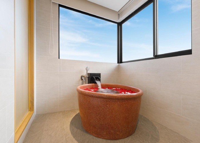 Mikazuki Japanese Resorts & Spa