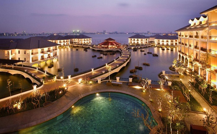 bể bơi khách sạn Intercontinental Hanoi Westlake ảnh chụp