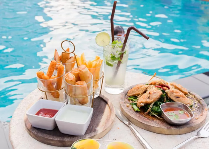 khách sạn Vinoasis Phú Quốc - Pool Bar