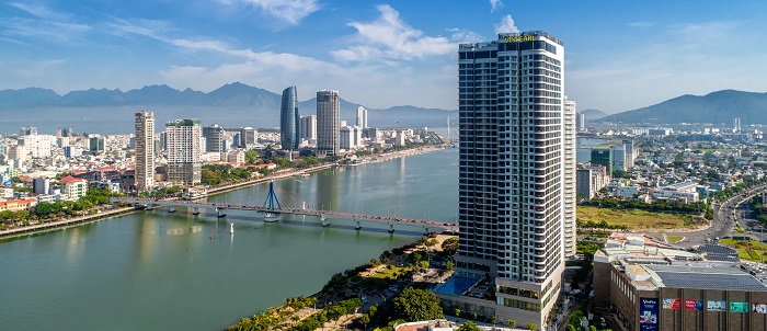 Toàn cảnh tòa nhà khách sạn Vinpearl Condotel Đà Nẵng 5 sao đẳng cấp 39 tầng bên bờ sông Hàn thơ mộng