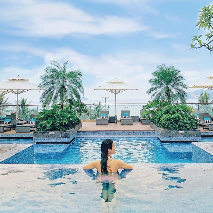 Vì là điểm du lịch nổi tiếng, Nha Trang sở hữu nhiều thiên đường nghỉ dưỡng sang trọng cho du khách lựa chọn. Trong đó, Intercontinental Nha Trang là một trong 10 khách sạn vào top 10 khách sạn 5 sao tốt nhất Việt Nam.