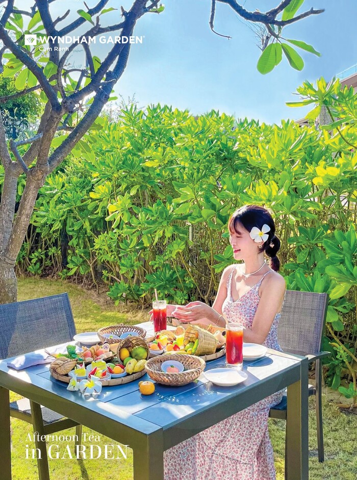 thưởng thức các món ăn Á-Âu hấp dẫn ở resort gần Bãi Dài Cam Ranh