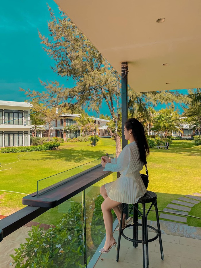 Nghỉ dưỡng đẳng cấp bên bờ biển thơ mộng tại Saint Simeon Long Hải Resort