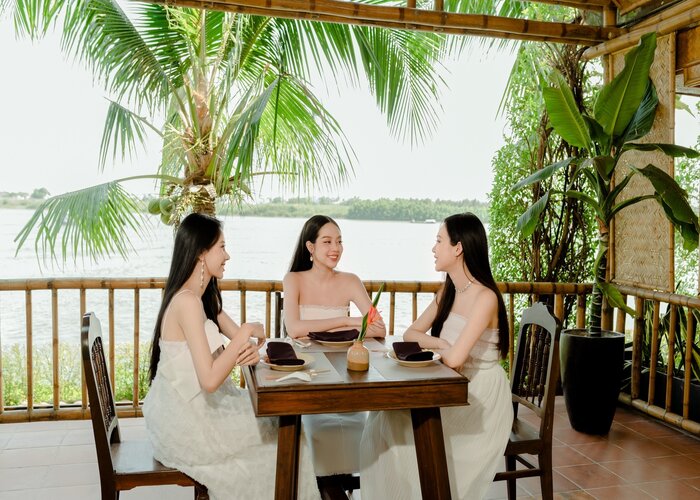 khách sạn gần sông Thu Bồn