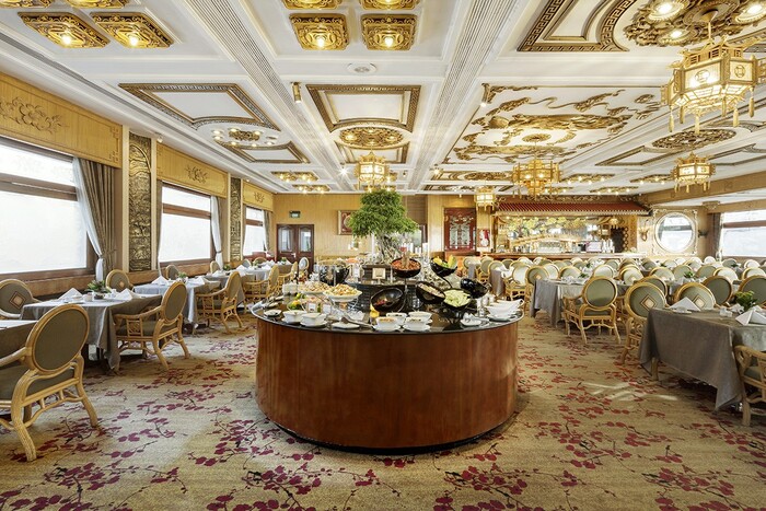 Khám nét đẹp dung hòa hiện đại – truyền thống thú vị tại khách sạn Rex Sài Gòn
