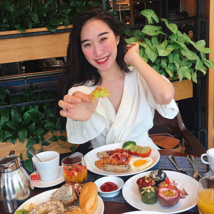 thưởng thức các bữa ăn hấp dẫn tại nhà hàng ở khách sạn gần sông Hàn