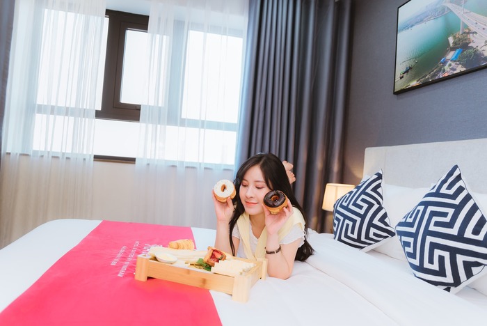 khách sạn nổi tiếng trung tâm Hạ Long cung cấp các hạng phòng chất lượng