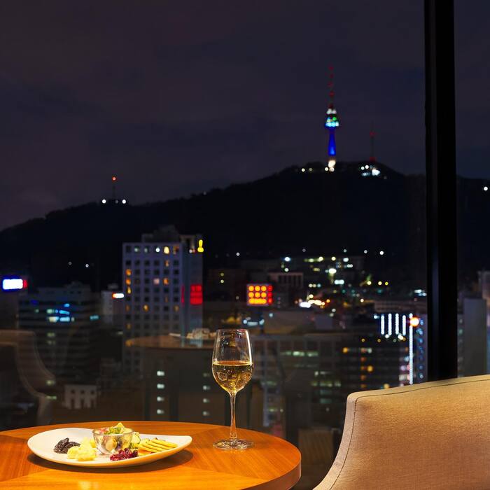Royal Hotel Seoul - Nghỉ dưỡng đẳng cấp ở khu vực trung tâm của Myeongdong