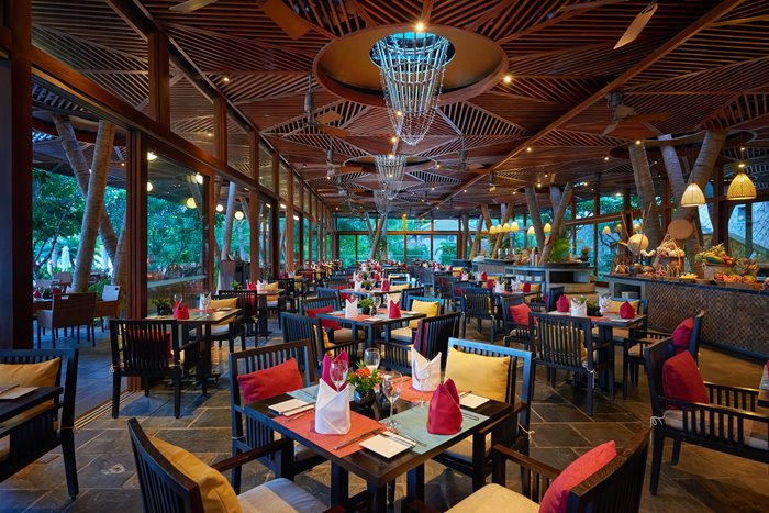3 resort ở Nha Trang sát biển