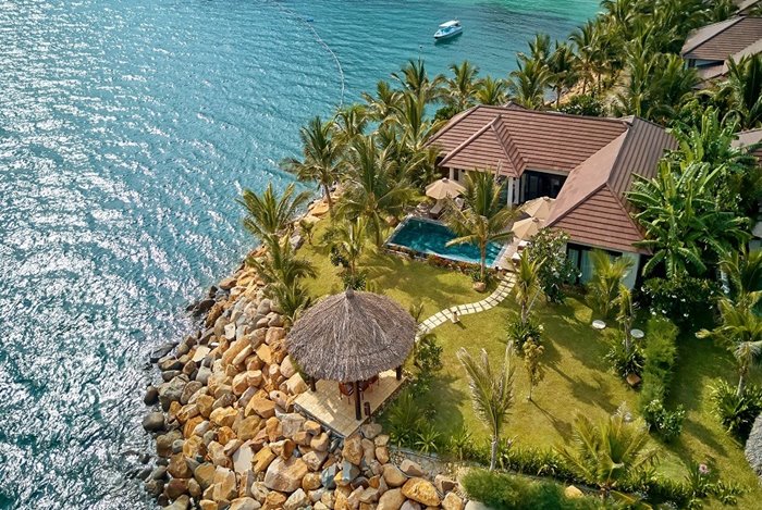 3 resort ở Nha Trang sát biển