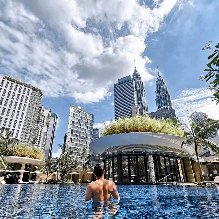 khách sạn Grand Hyatt Kuala Lumpur bể bơi ngoài trời