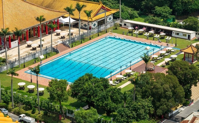 bể bơi ở khách sạn Grand taipei 