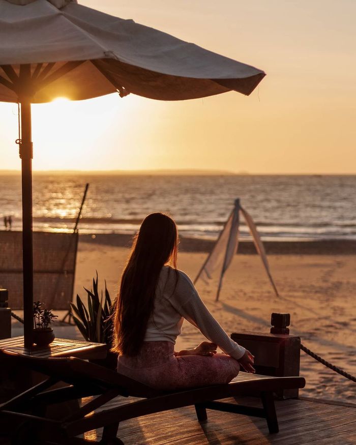 Immerse yourself in the quality of service at Anantara Mui Ne . Resort