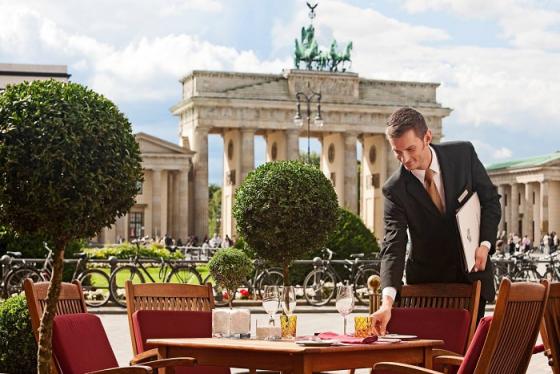Vẻ đẹp vượt thời gian của khách sạn Adlon Kempinski, một huyền thoại trong trái tim nước Đức
