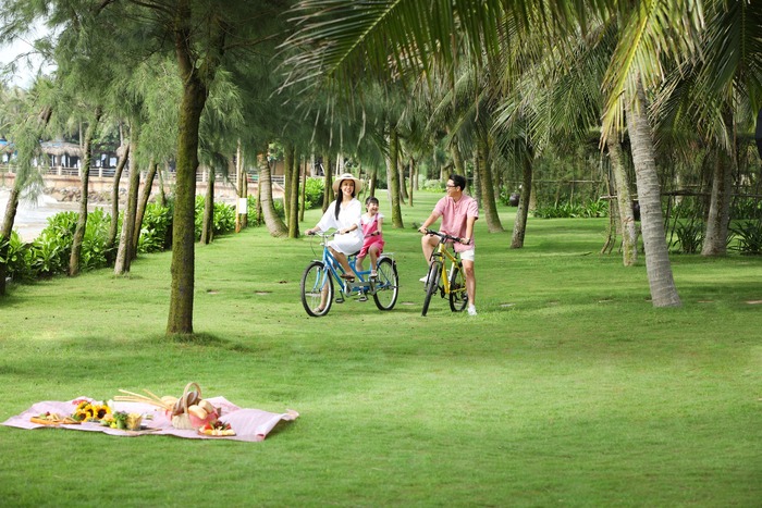 đạp xe khám phá không gian xanh tại khách sạn 5 sao ở Thanh Hóa 