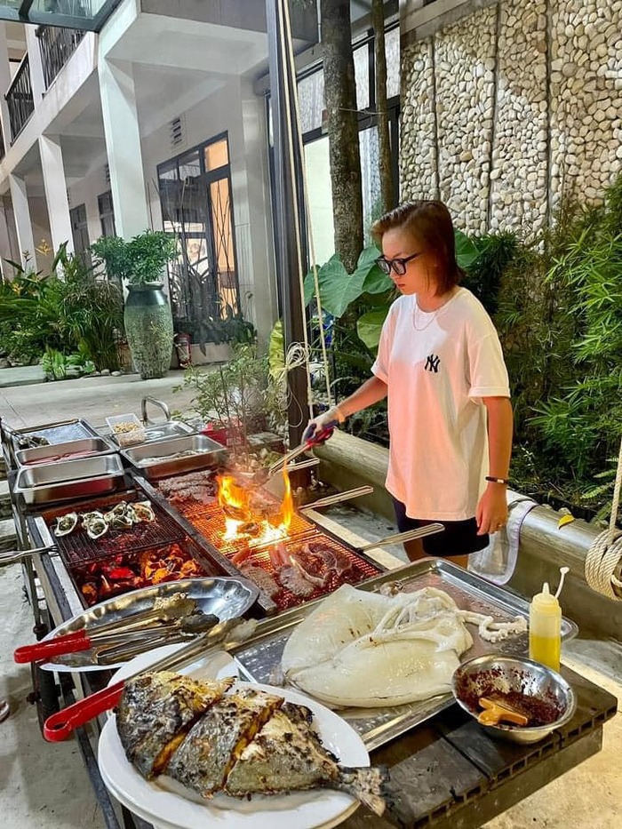 tổ chức tiệc BBQ ở khách sạn gần sân bay Vân Đồn