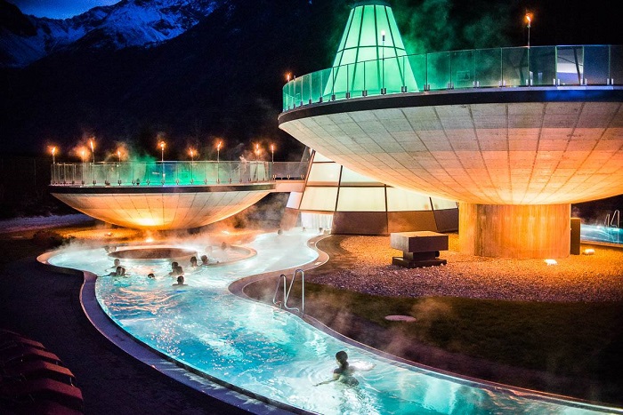 khu nghỉ dưỡng nước nóng Aqua Dome 