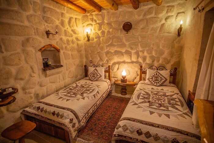 Ngỡ lạc vào xứ ‘Nghìn lẻ một đêm’ tại Koza Cave Hotel lộng lẫy, xa hoa bậc nhất Thổ Nhĩ Kỳ