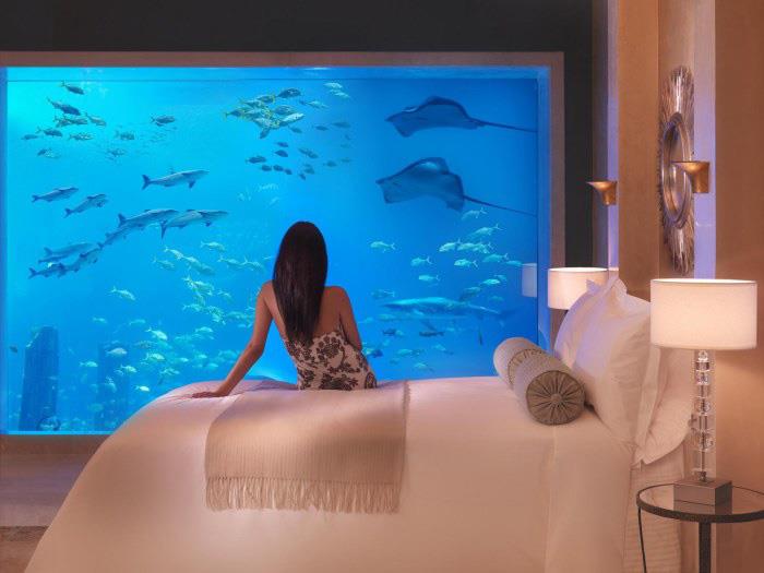 phòng ngủ của Poseidon Undersea Resort 