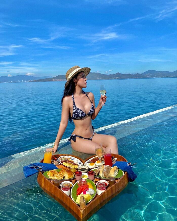Trải nghiệm nghỉ dưỡng đẳng cấp tại những khách sạn Nha Trang gần biển hấp dẫn không thể bỏ lỡ