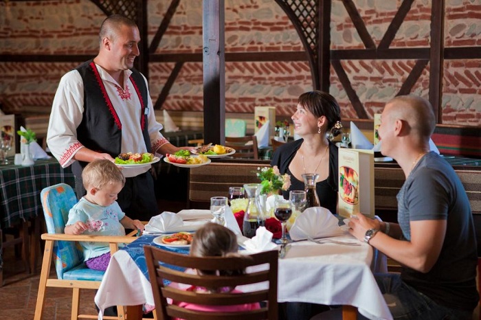 ẩm thực ở khách sạn DIT Evrika Beach Club Hotel nổi tiếng Bulgaria