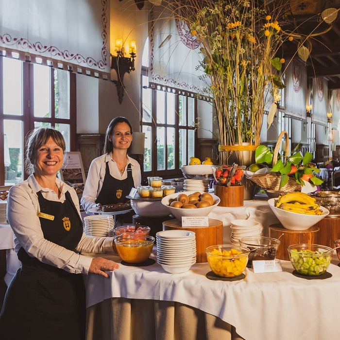 Khách sạn lâu đài Hotel de la Cite nổi tiếng bậc nhất ở Pháp