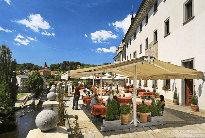 nhà hàng ở khách sạn Ruze Cesky Krumlov Castle Hotel nổi tiếng Séc