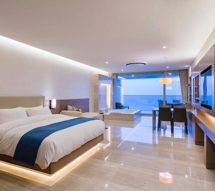 Độc đáo khách sạn hình du thuyền Sun Cruise Resort nằm trên vách núi ở Hàn Quốc