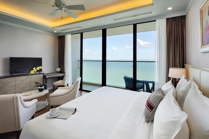 Ấn tượng với chất lượng dịch vụ đẳng cấp tại khu nghỉ dưỡng Vinpearl Condotel Beachfront Nha Trang bên bờ biển thơ mộng