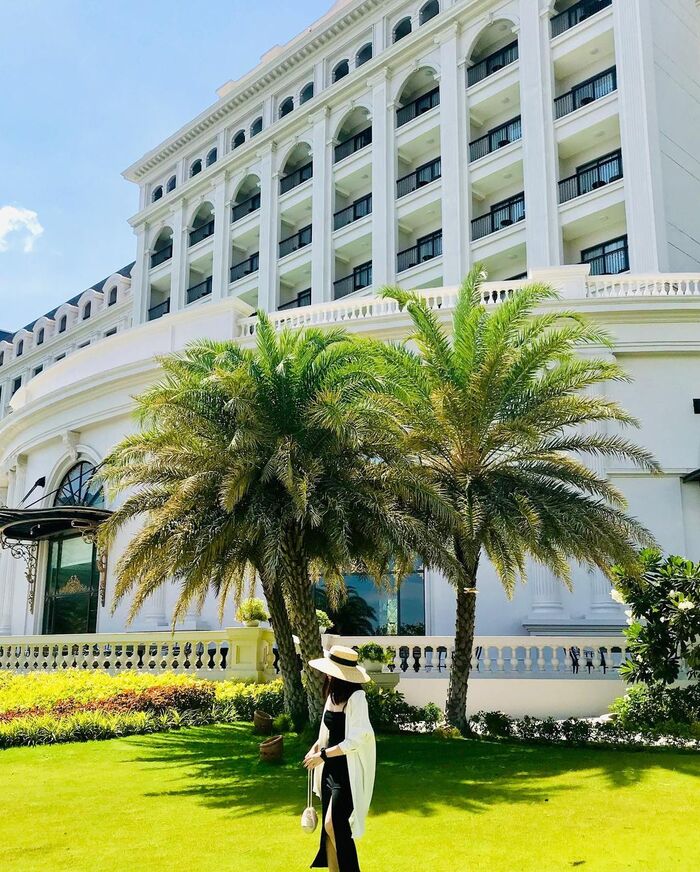 Đẳng cấp dịch vụ 6 sao sang chảnh và đẳng cấp hàng đầu phố biển tại Vinpearl Luxury Resort Nha Trang