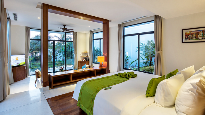 Vi vu du lịch sôi động hàng đầu Nha Trang tại Cam Ranh Riviera Beach Resort nức danh miền biển