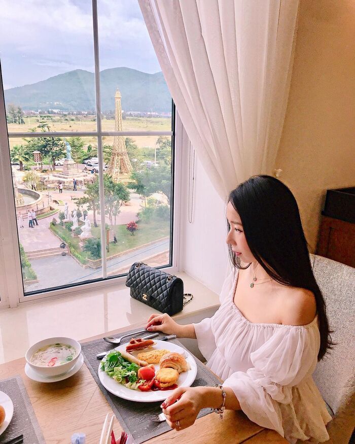 Ngắm nhìn sông Hàn thơ mộng, êm đềm từ vị trí khu nghỉ dưỡng Vinpearl Condotel Riverfront Đà Nẵng đẳng cấp