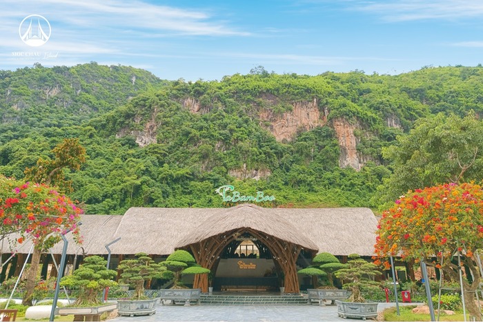 ‘Hot rần rần’ khách sạn đoàn tàu ở Mộc Châu – Điểm nghỉ dưỡng độc đáo giữa núi rừng Tây Bắc