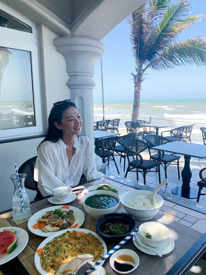 ăn uống ở resort gần bãi biển Vũng Tàu