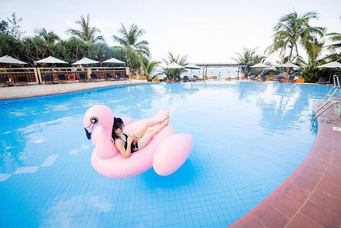Dừng chân tại khu nghỉ dưỡng đẳng cấp bên bờ biển - Sandy Beach Non Nước Resort ấn tượng