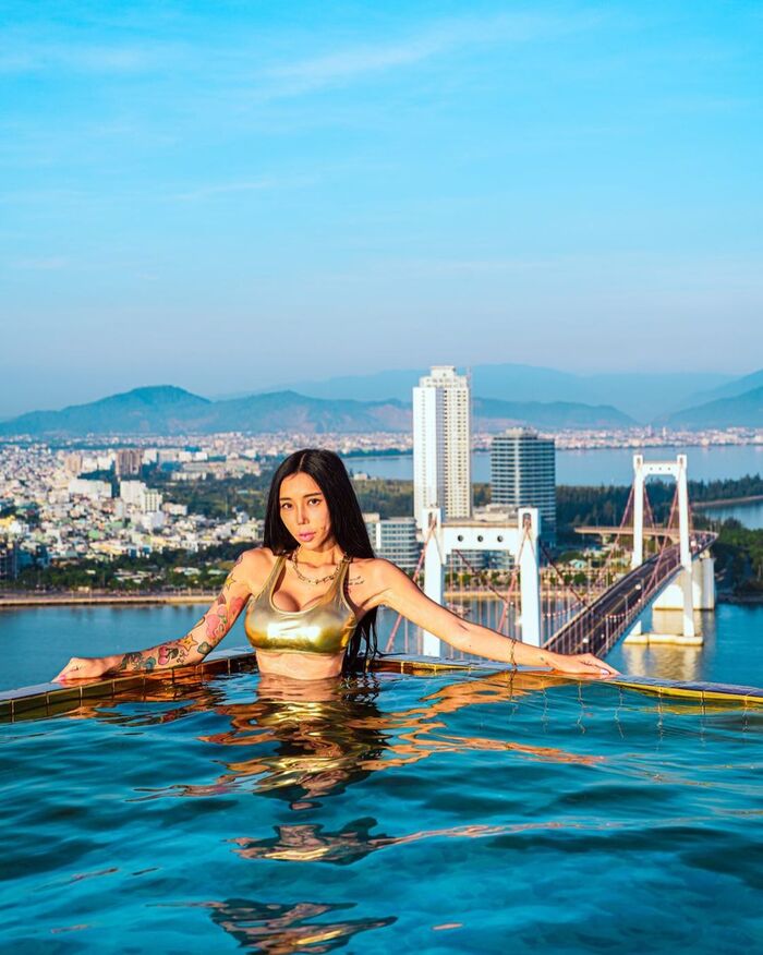3 bể bơi vô cực dát vàng 24K ở Việt Nam tại các khách sạn cao cấp