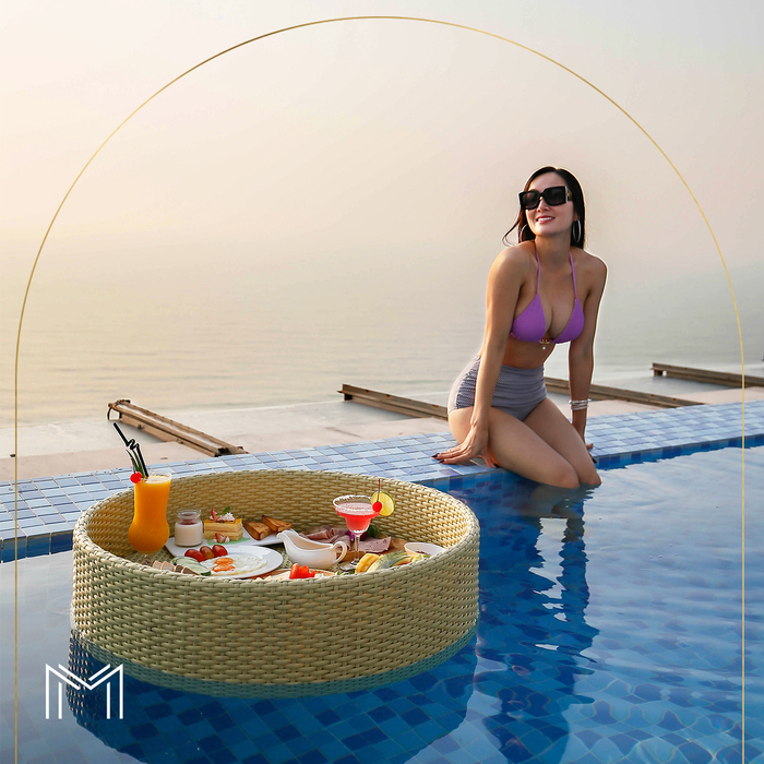 khách sạn 4 sao ở Đà Nẵng có bể bơi vô cực