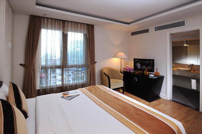 phòng nghỉ sang trọng ở khách sạn gần ga Hà Nội 