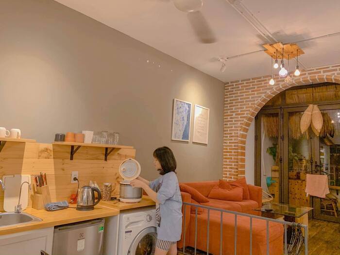 căn bếp đầy đủ tiện nghi tại homestay đẹp ở Nha Trang 