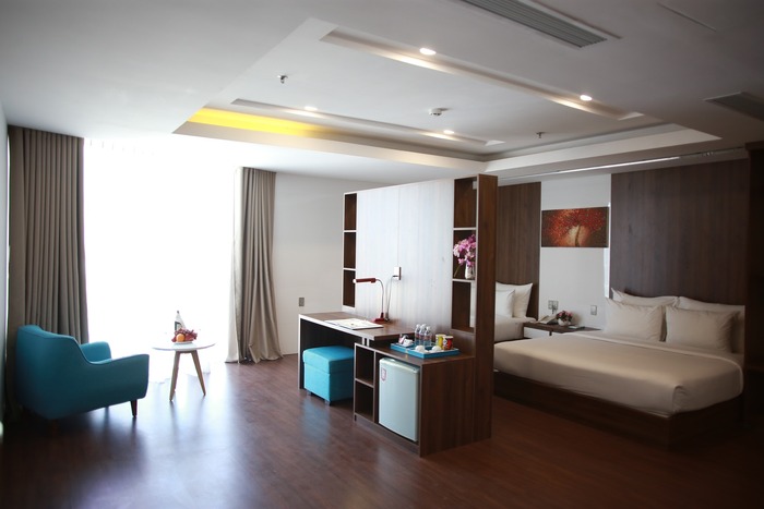 không gian phòng nghỉ tiện nghi ở khách sạn giá rẻ trung tâm Đà Nẵng