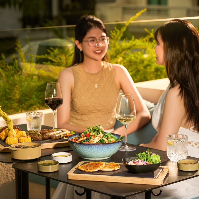 Khách sạn gần nhà thờ lớn Hà Nội - Mövenpick Hotel Hanoi Centre