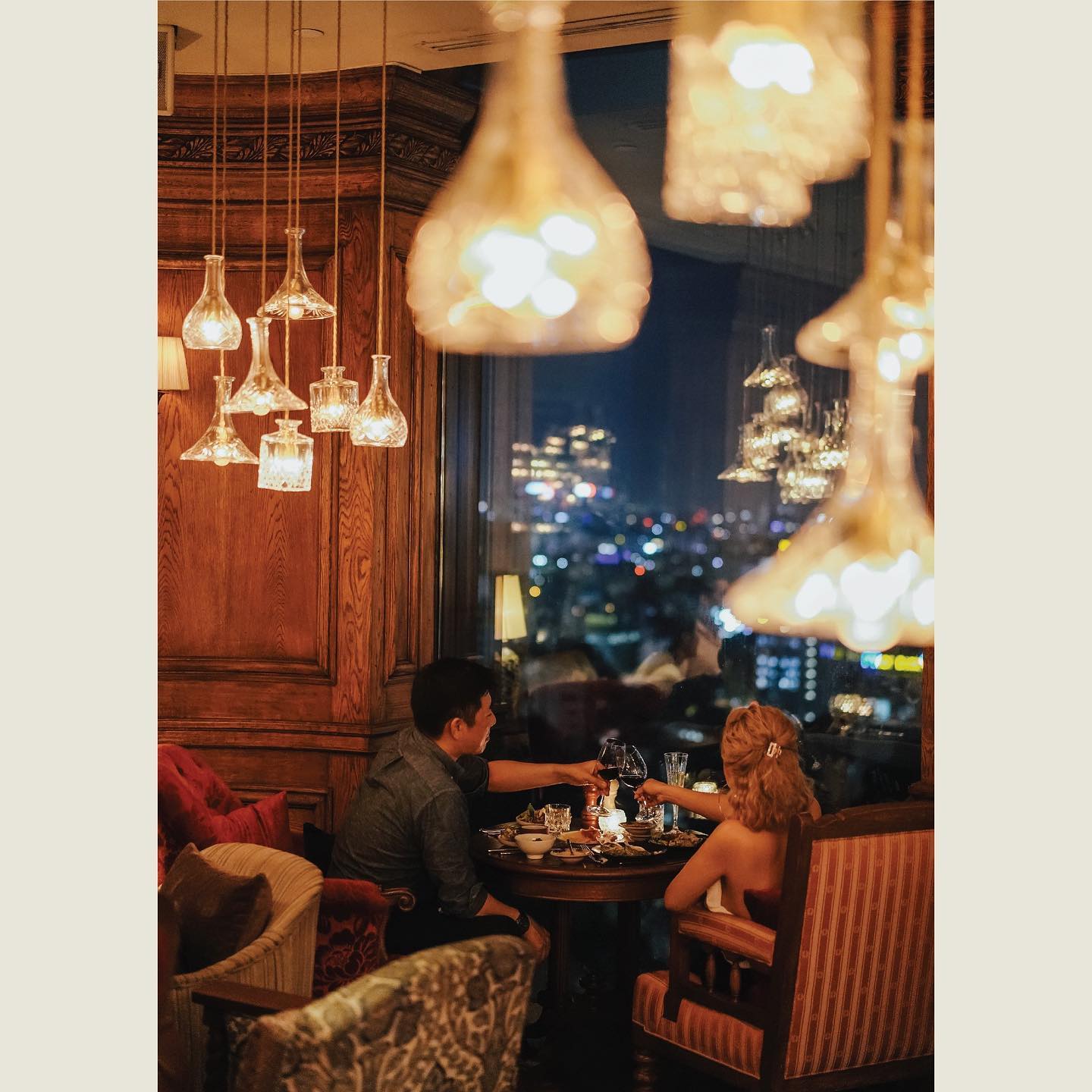 Nhà hàng Social Club - trên tầng 23 của khách sạn Mgallery Sài Gòn