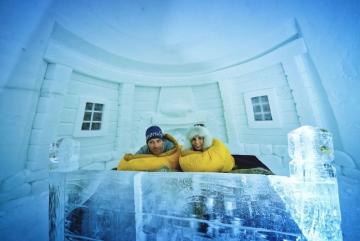 Khách sạn băng Ice Hotel là lý do bạn phải du lịch Lapland Thụy Điển mùa đông này