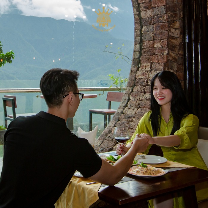 Khách sạn view núi ở Sapa - Chau Long Sapa Hotel